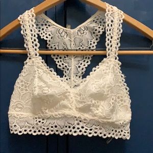Lacey bra